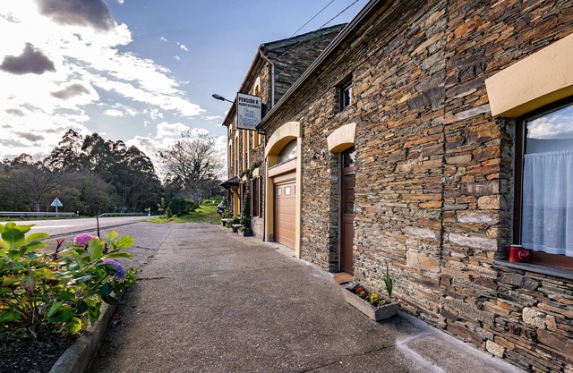Apartment 'Ático Casa Venancio' with Mountain Views and Private Garden