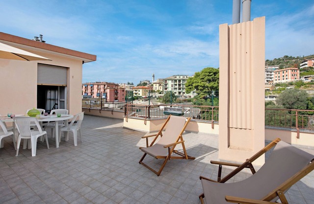 Apartment 'Attico di Silvy e Kikka' with Sea View, Terrace & Wi-Fi