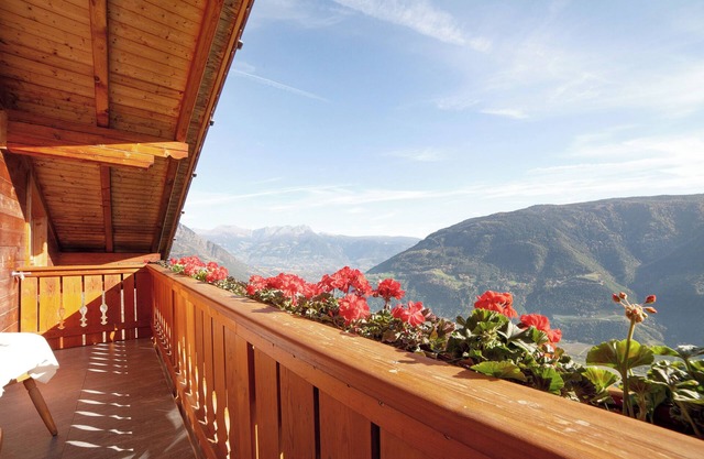 Apartment 'Ausergrubhof Wohnung Partschins' with Mountain View, Shared Garden and Wi-Fi