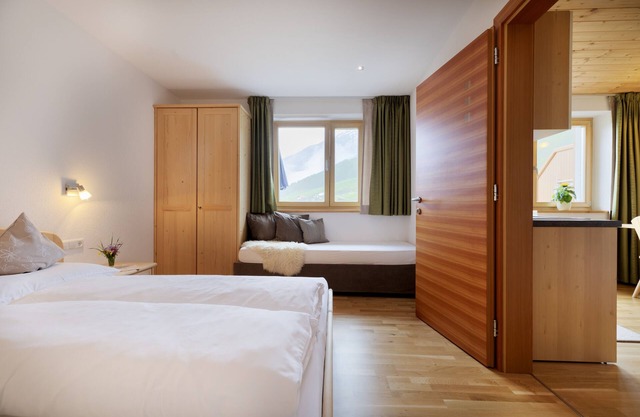 Apartment 'Ausserglieshof Wohnung Portles' with Mountain View, Shared Garden and Wi-Fi