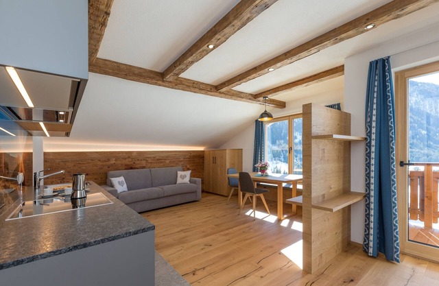 Apartment 'Ausserharmerhof Himmelreich' with Mountain View, Shared Garden and Wi-Fi