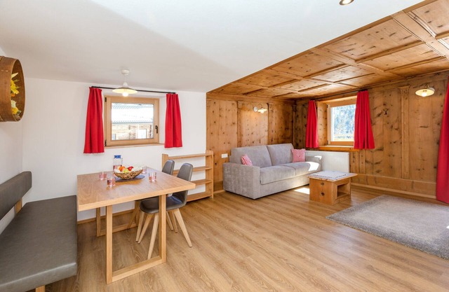 Apartment 'Ausserharmerhof Anno 1556' with Mountain View, Shared Garden and Wi-Fi