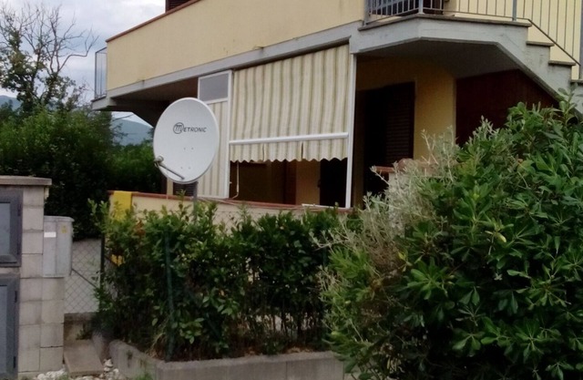 Apartment available near Pisa, Lucca and Florence
