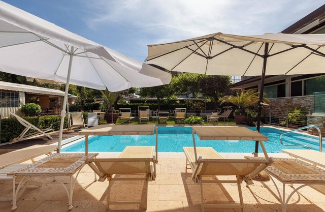 Apartment 'Bacco' with Sea View, Terrace & Wi-Fi