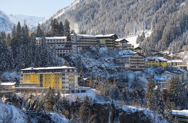 Apartment Bad Gastein near Ski Lifts