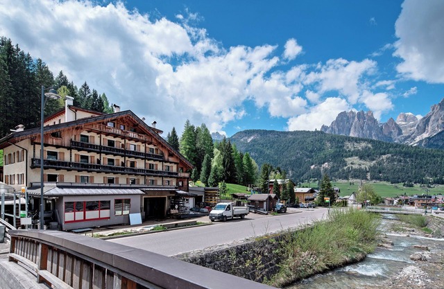 Apartment 'Badia' with Mountain View, Shared Terrace and Wi-Fi