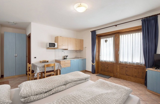 Apartment "Bait del Pont 52A" with Mountain View, Wi-Fi & Garden