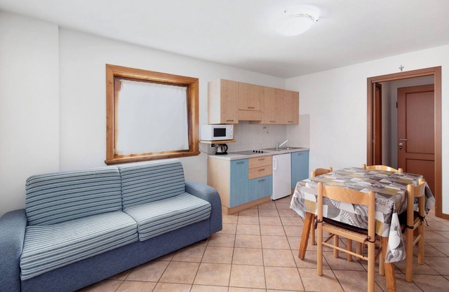 Apartment "Bait del Pont 55" with Mountain View, Wi-Fi, Balcony & Garden