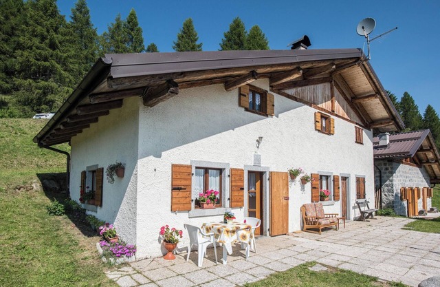 Apartment "Baita Località Cap" with Garden & Mountain View