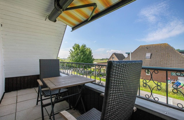 Apartment 'Balkonwohnung' with Shared Garden, Balcony and Wi-Fi