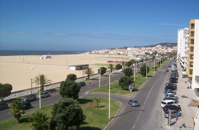 Apartment balcony to the sea, village, town and country !