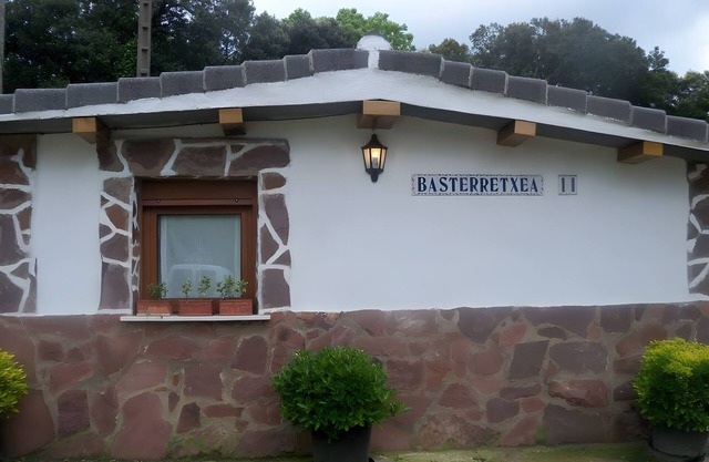 Apartment 'Basterretxea II' with Mountain Views, Private Terrace and Wi-Fi