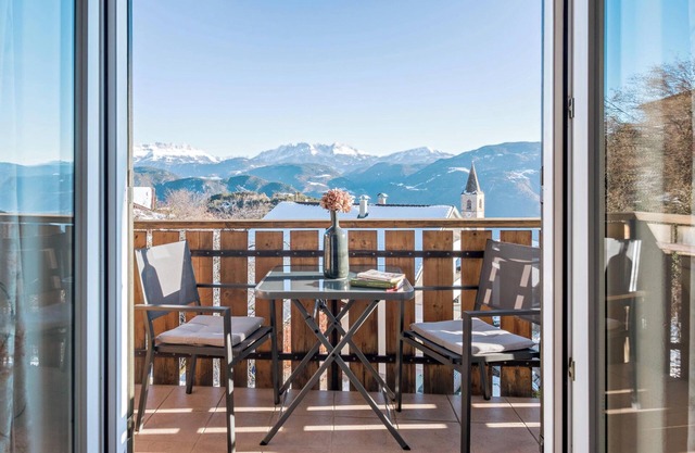 Apartment 'Beckenbinder Schlern' with Garden, Wi-Fi & Mountain View
