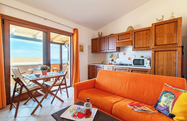 Apartment 'Bella Vista Castelsardo' with Sea View, Balcony and Air Conditioning