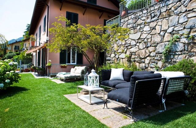 Apartment Belvedere spectacular lake view, garden & close to center