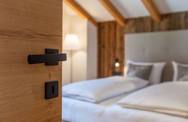 Apartment 'Berg' with Mountain View, Private Garden and Wi-Fi