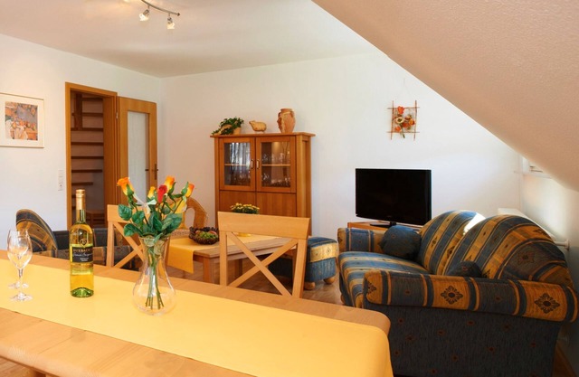 Apartment "Bergblick", 76 sqm, 2 bedrooms, max. 4 people