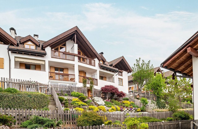 Apartment "Bergweg" with Mountain View & Private Terrace