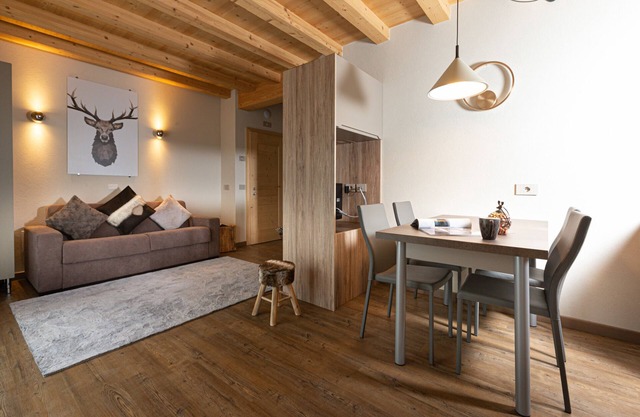 Apartment 'Bondi Chalet St Antoni' with Mountain Views & Wi-Fi