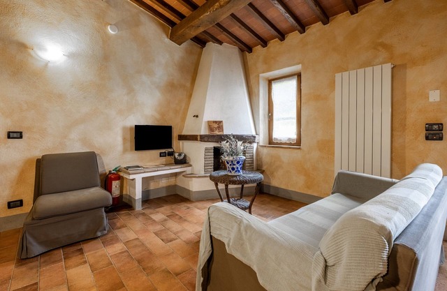 Apartment 'Bosco' with Shared Terrace, Shared Garden and Wi-Fi