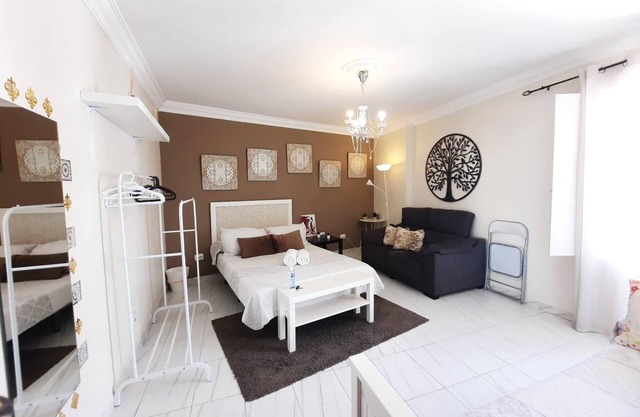 Apartment 'Boteros 5' with Wi-Fi and Air Conditioning
