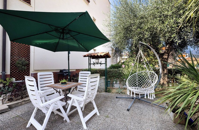 Apartment 'Bouganville' with Private Terrace and Wi-Fi