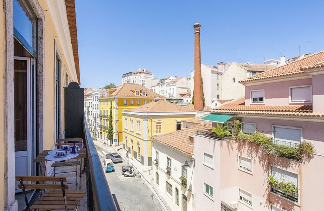 Apartment Boutique Loft -Duplex Modern & Antique Historic Center Lisbon