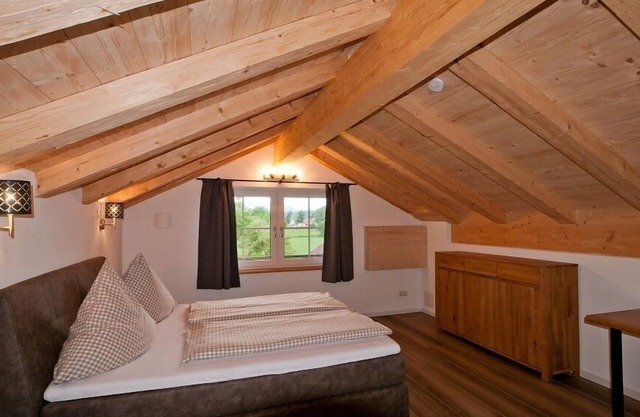 Apartment "Brigitte", 106sqm, 2 bedrooms and single room, balcony