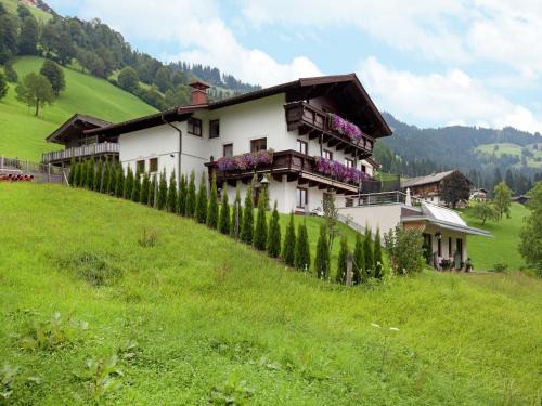 Apartment Brixen near Ski Lift