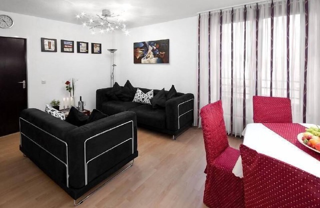 Apartment Business Suite BN13