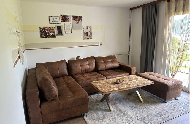 Apartment by Lake Ossiach with Mountain Views