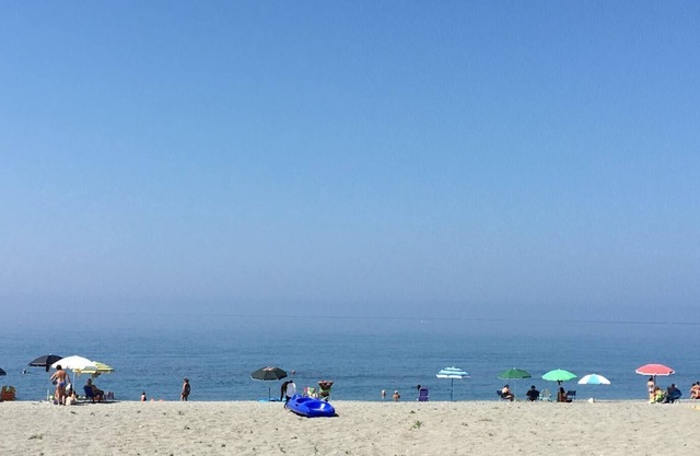 Apartment by the beach in Calabria/ Appartamenti sul mare in Calabria