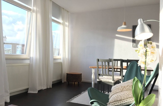 Apartment by the sea 500m from the beach of Scheveningen!