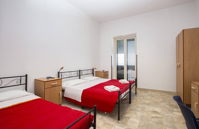Apartment "Casa d'Alunzio - 1" with Sea View, Balcony & Wi-Fi