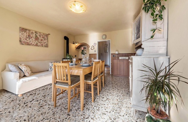 Apartment "Casa Vacanze Voiandes" with Mountain View, Balcony & Wi-Fi