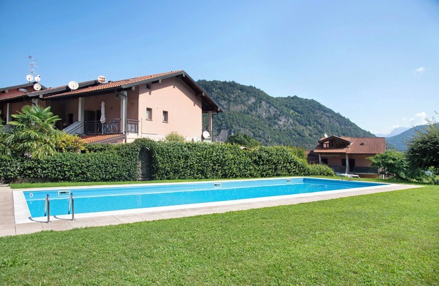 Apartment 'Casa Del Sole' with Mountain View, Shared Pool and tennis court