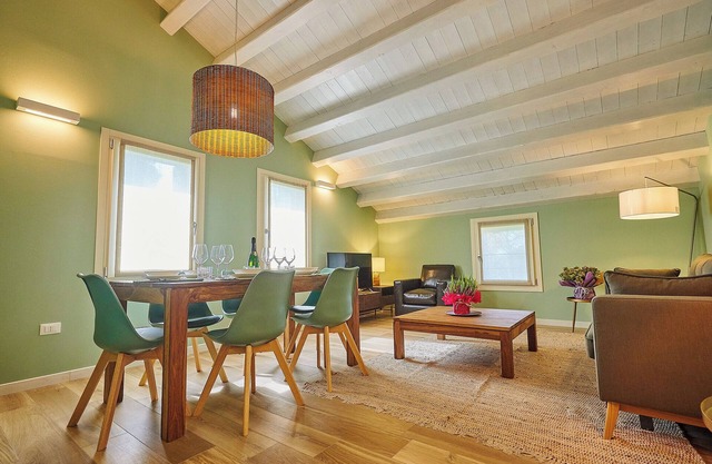 Apartment 'Ca' Marano Green' with Shared Pool, Wi-Fi and Air Conditioning