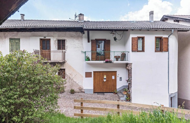 Apartment "Casa Sicina Albina" with Mountain View, Wi-Fi & Balcony
