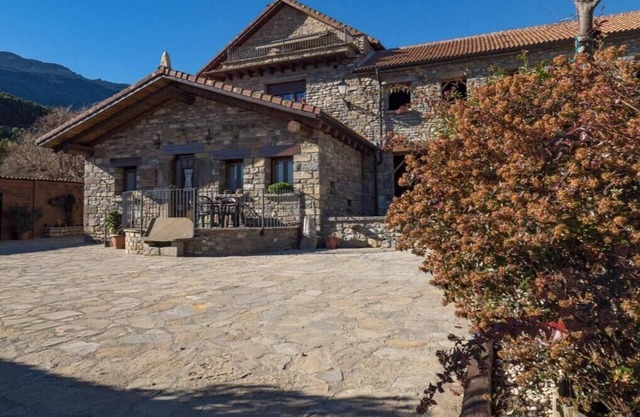 Apartment 'Cabaña Vegara' with Mountain View, Private Terrace and Wi-Fi