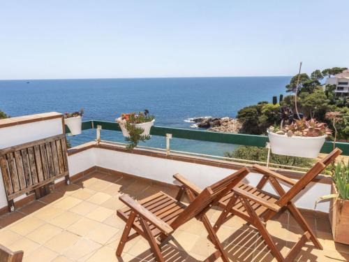 Apartment Cala Salionc by Interhome