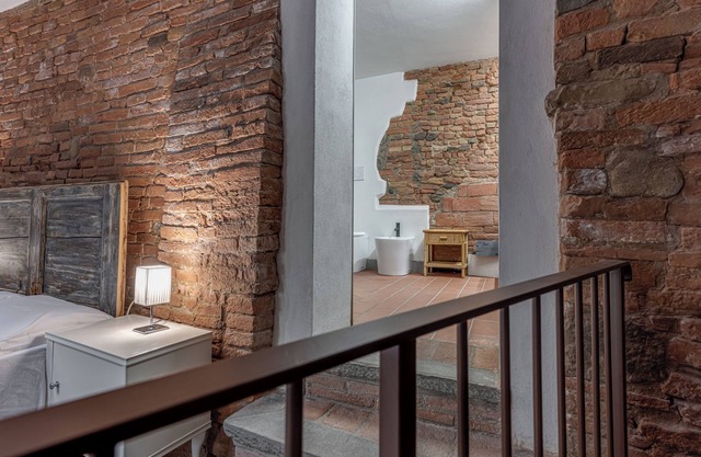 Apartment 'Caracteristic Flat In A Borgo' with Shared Garden and Wi-Fi