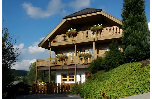 Apartment 'Carina' with Shared Terrace, Shared Garden and Wi-Fi