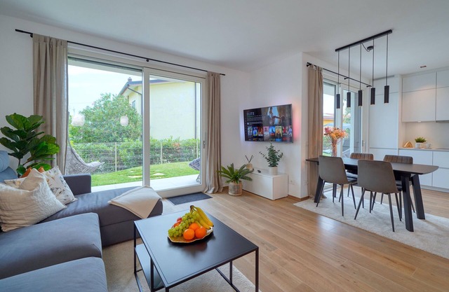 Apartment 'Carmensita Premium Lazise' with Shared Pool, Wi-Fi and Air Conditioning