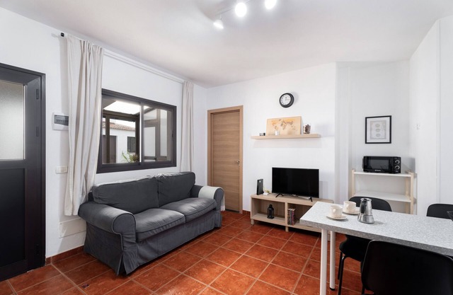 Apartment 'Casa El Isleño' with Sea View, Private Terrace and Wi-Fi
