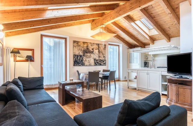 Apartment Casa Lidia Attico 7 with Mountain View, Terrace & Wi-Fi