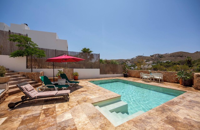 Apartment 'Casa Azahar' with private pool, Wi-Fi and air conditioning