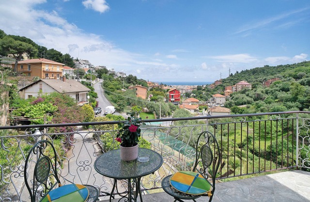 Apartment 'Casa Betty' with Sea View, Wi-Fi and Air Conditioning