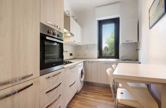 Apartment 'Casa Claudia' with Balcony, Wi-Fi and Air Conditioning