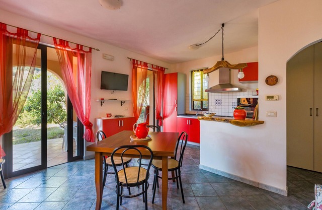 Apartment 'Casa Del Cedro' with Sea View, Private Terrace and Wi-Fi