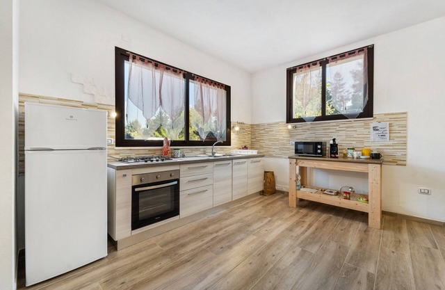 Apartment "Casa di Ale, Gabry e Nina" with Shared Terrace & Wi-Fi